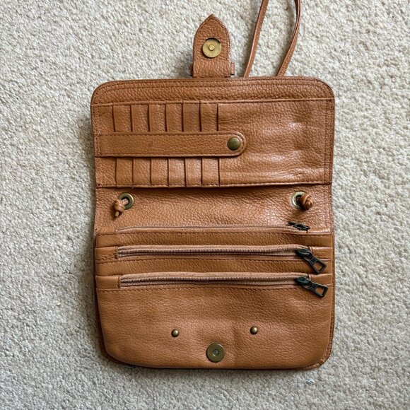 Lucky Brand Liza convertible wallet crossbody bag purse 8 x 5.5 x 1 inches - Picture 10 of 11